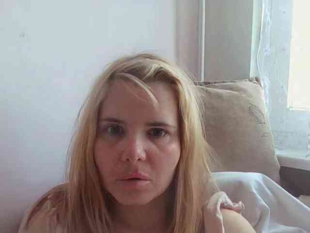 ElenaPleasure webcam