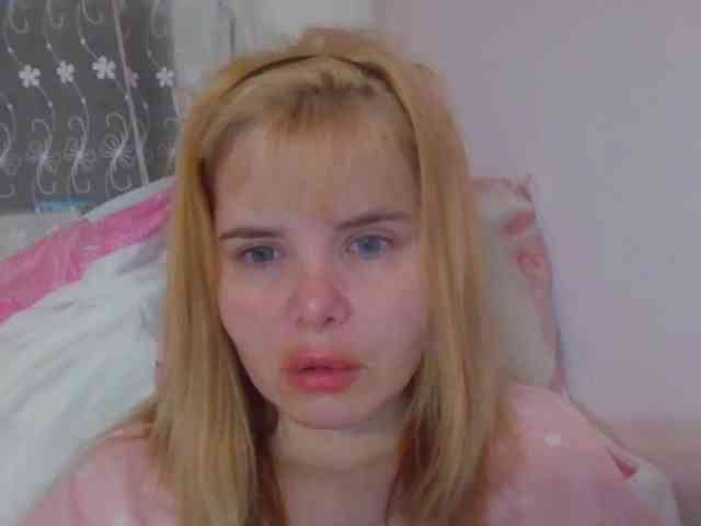 ElenaPleasure webcam