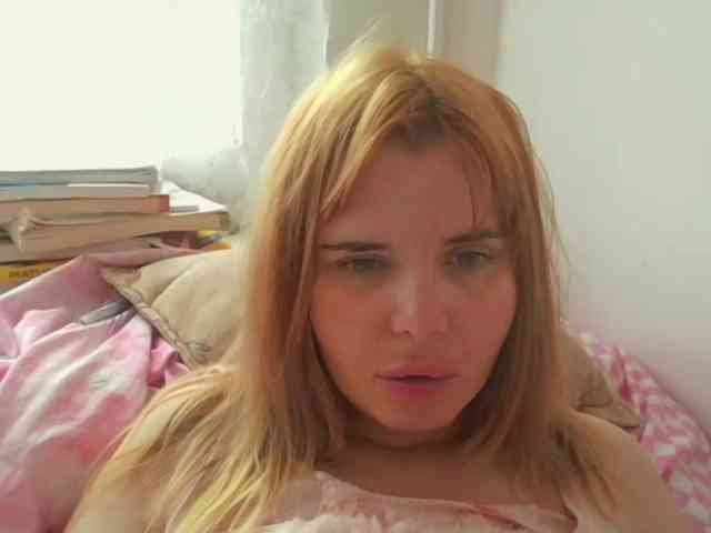 ElenaPleasure webcam