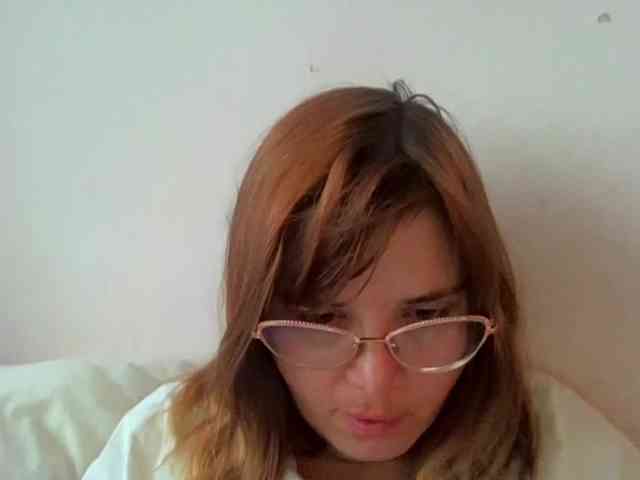 ElenaPleasure webcam