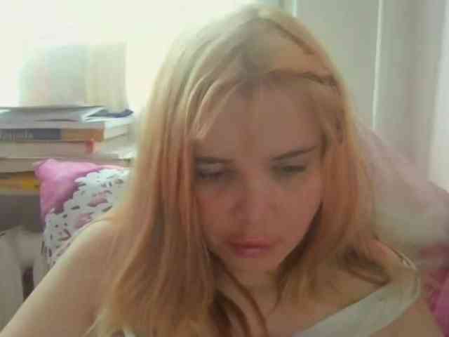 ElenaPleasure webcam