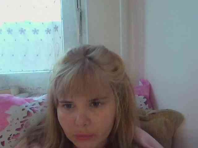 ElenaPleasure webcam