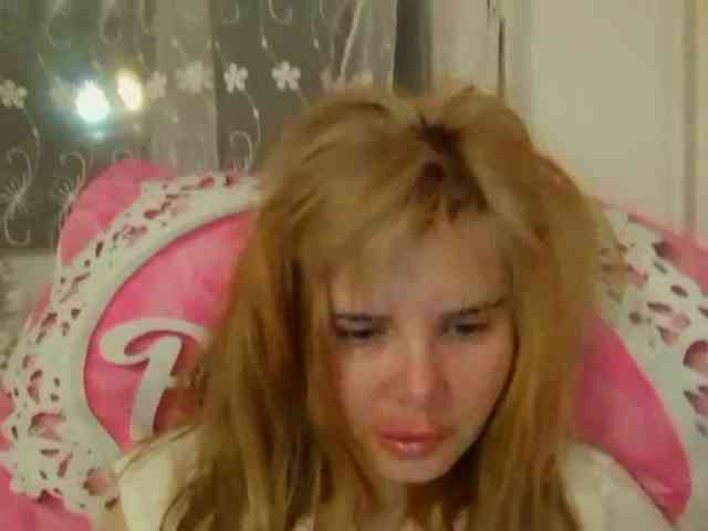 ElenaPleasure webcam