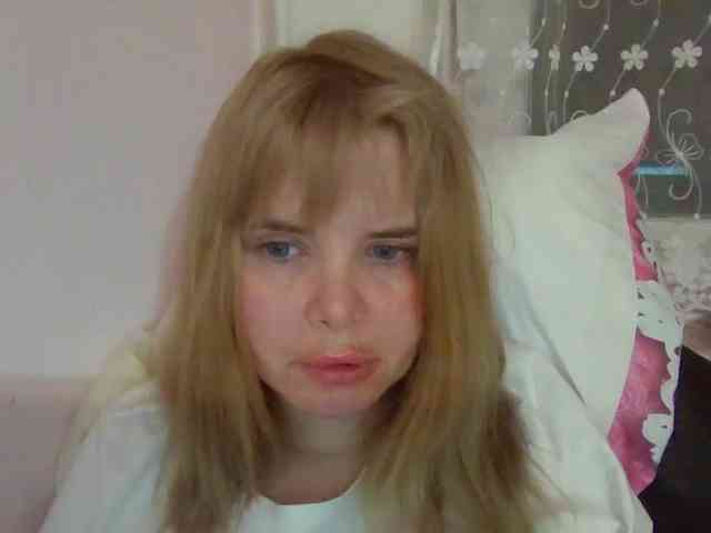 ElenaPleasure webcam