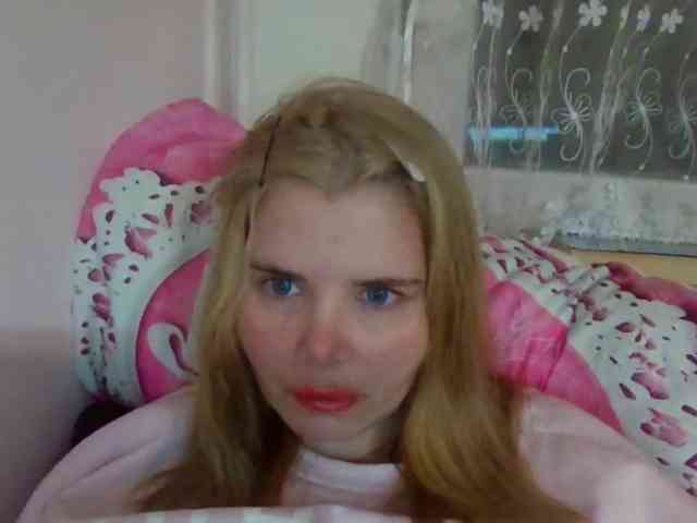 ElenaPleasure webcam