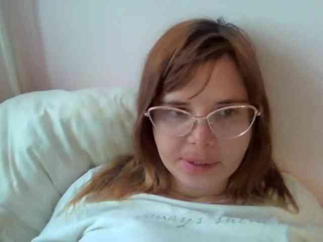 ElenaPleasure webcam