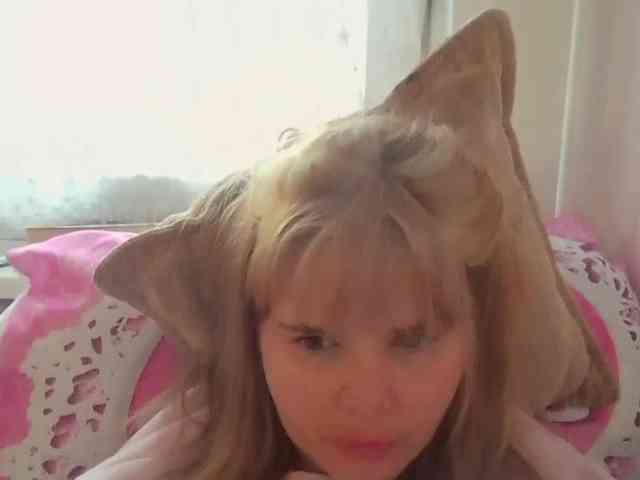 ElenaPleasure webcam