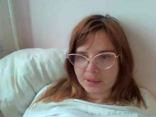 ElenaPleasure webcam