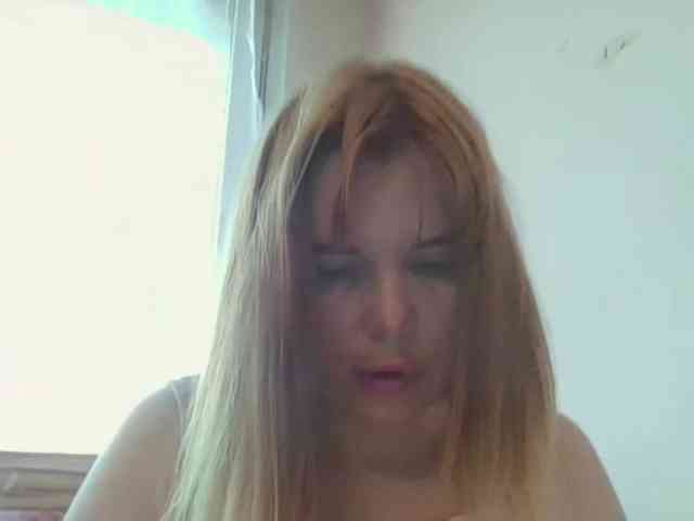 ElenaPleasure webcam