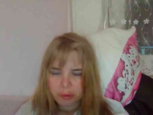 ElenaPleasure webcam