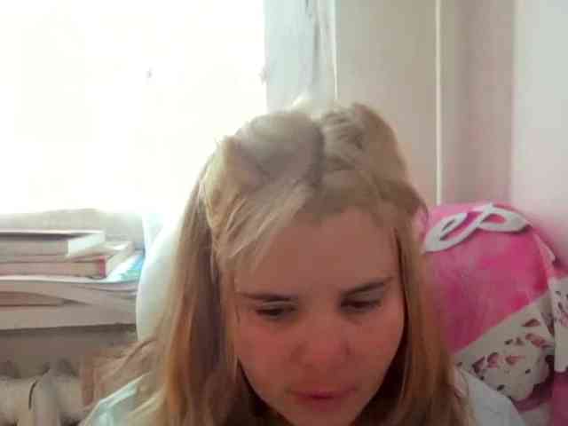 ElenaPleasure webcam