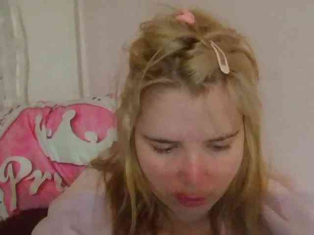 ElenaPleasure webcam