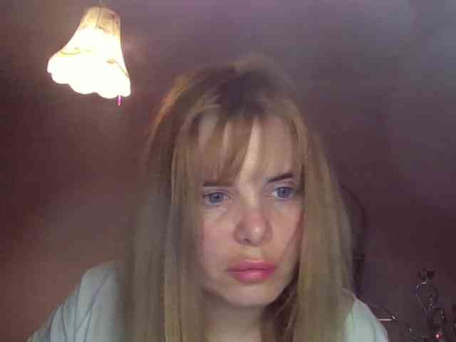 ElenaPleasure webcam