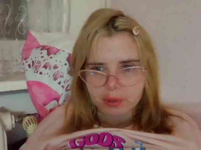 ElenaPleasure webcam