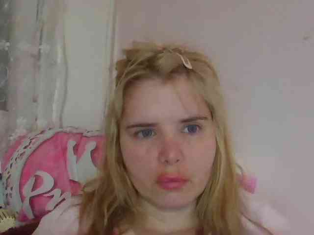 ElenaPleasure webcam