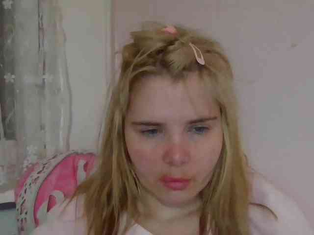 ElenaPleasure webcam