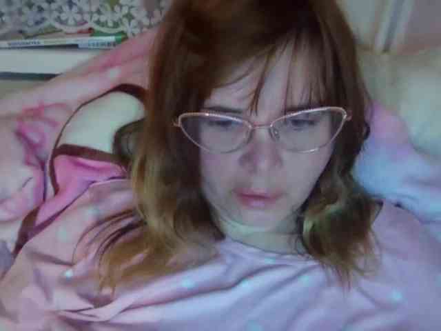 ElenaPleasure webcam