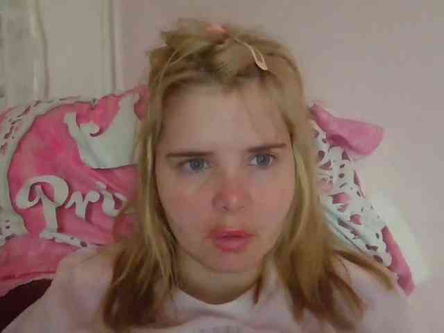 ElenaPleasure webcam