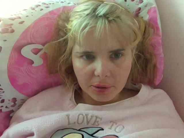 ElenaPleasure webcam