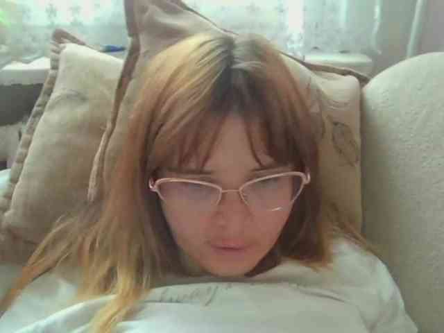 ElenaPleasure webcam