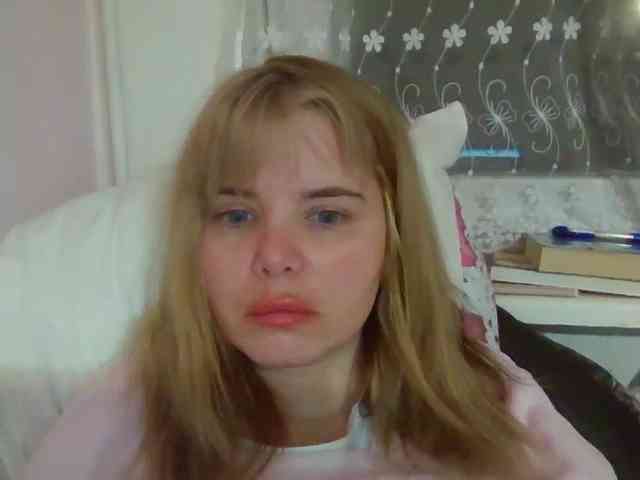 ElenaPleasure webcam