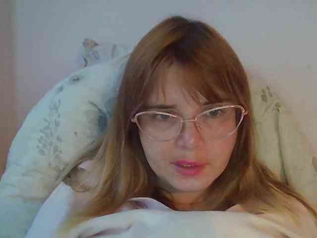 ElenaPleasure webcam