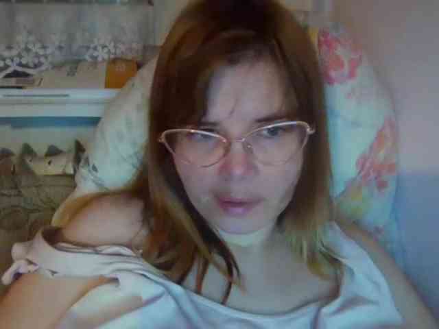 ElenaPleasure webcam