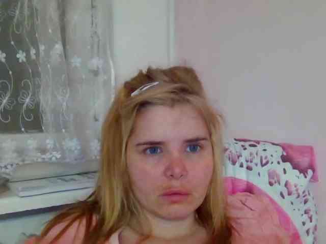 ElenaPleasure webcam