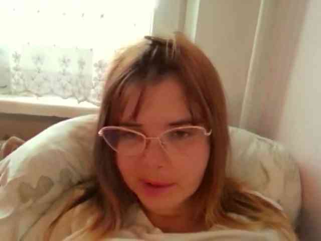 ElenaPleasure webcam