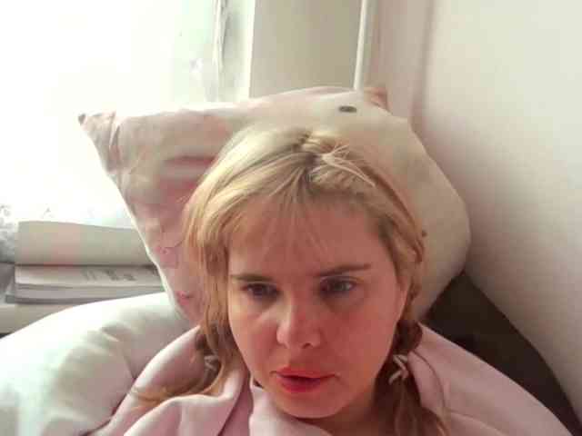 ElenaPleasure webcam