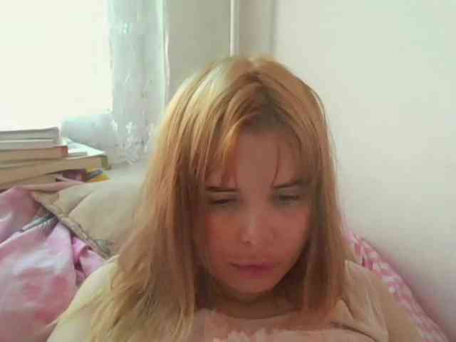 ElenaPleasure webcam