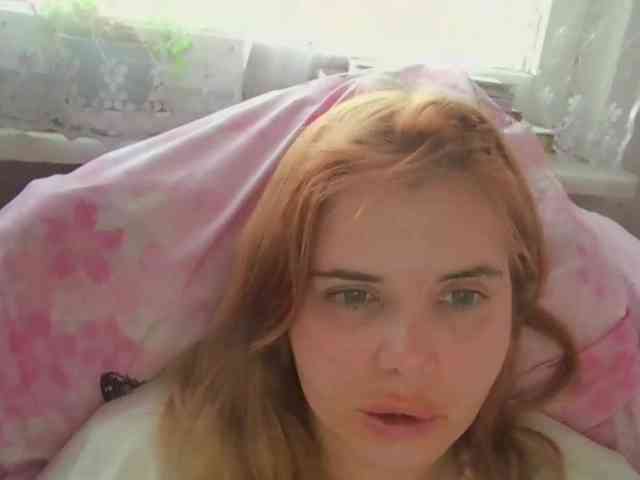 ElenaPleasure webcam