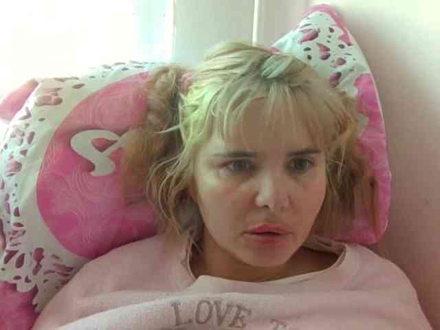 ElenaPleasure webcam