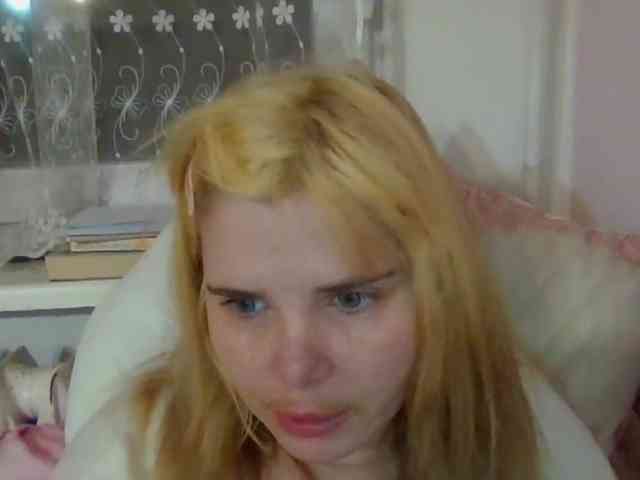 ElenaPleasure webcam