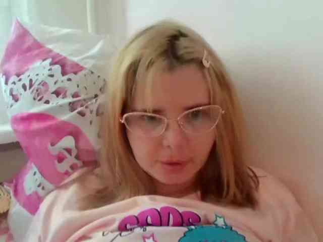 ElenaPleasure webcam