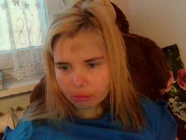 ElenaPleasure webcam