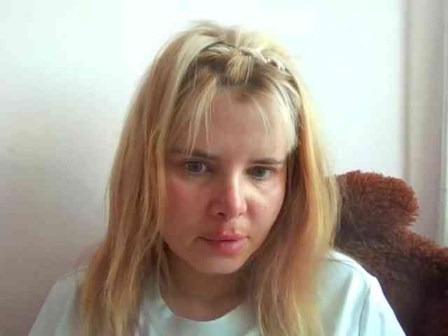 ElenaPleasure webcam