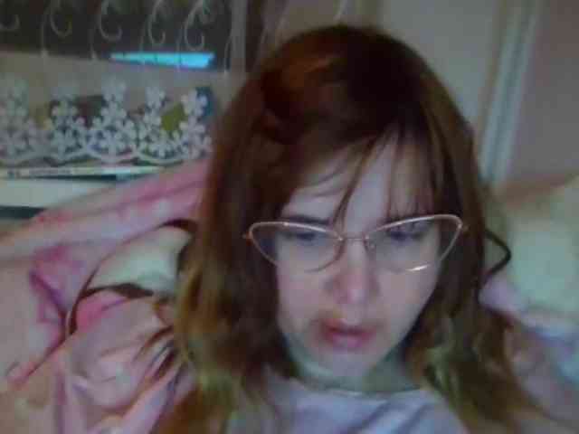 ElenaPleasure webcam