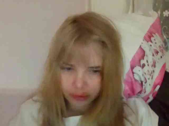 ElenaPleasure webcam