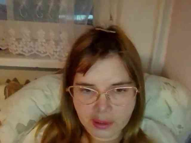 ElenaPleasure webcam