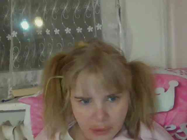 ElenaPleasure webcam