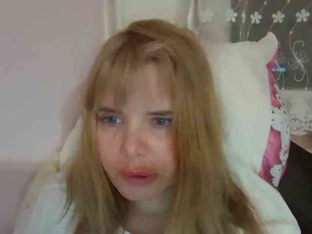 ElenaPleasure webcam