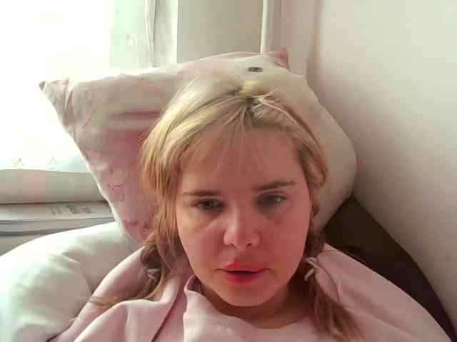 ElenaPleasure webcam