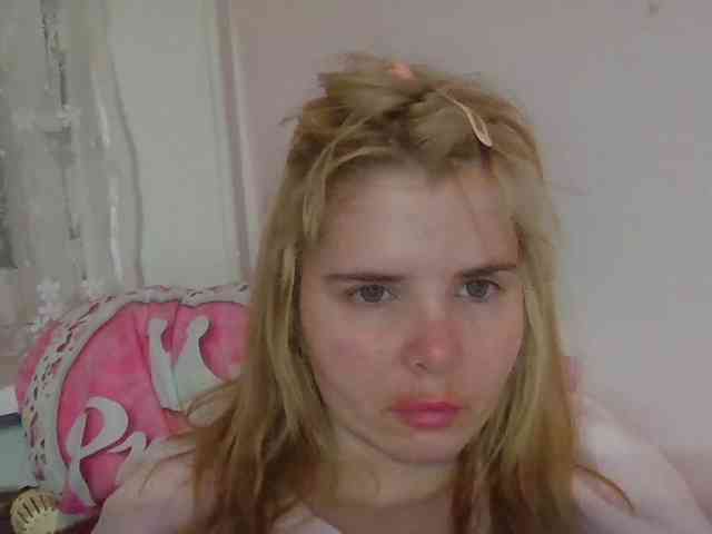 ElenaPleasure webcam