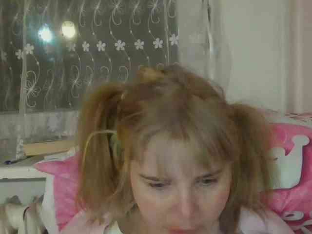 ElenaPleasure webcam