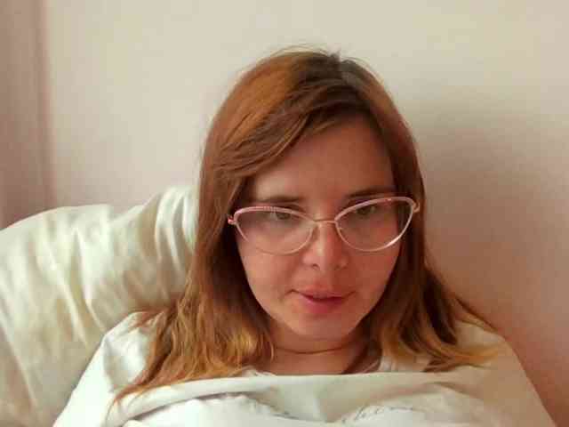 ElenaPleasure webcam