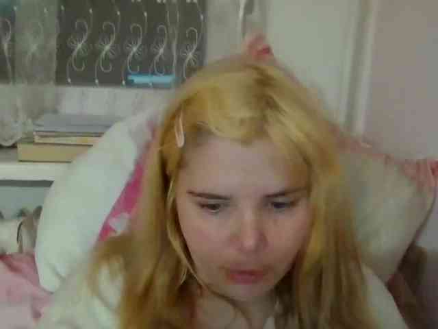 ElenaPleasure webcam