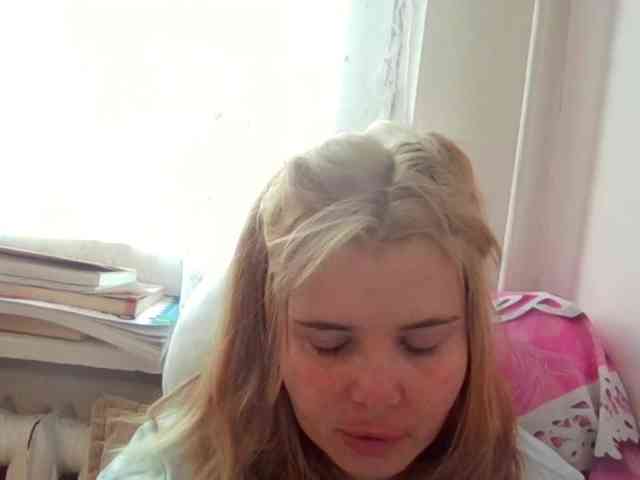 ElenaPleasure webcam