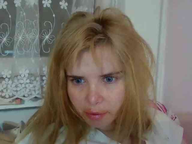 ElenaPleasure webcam