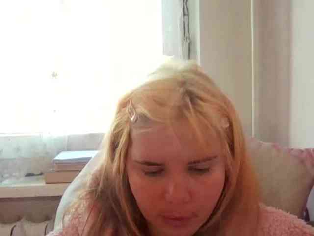 ElenaPleasure webcam